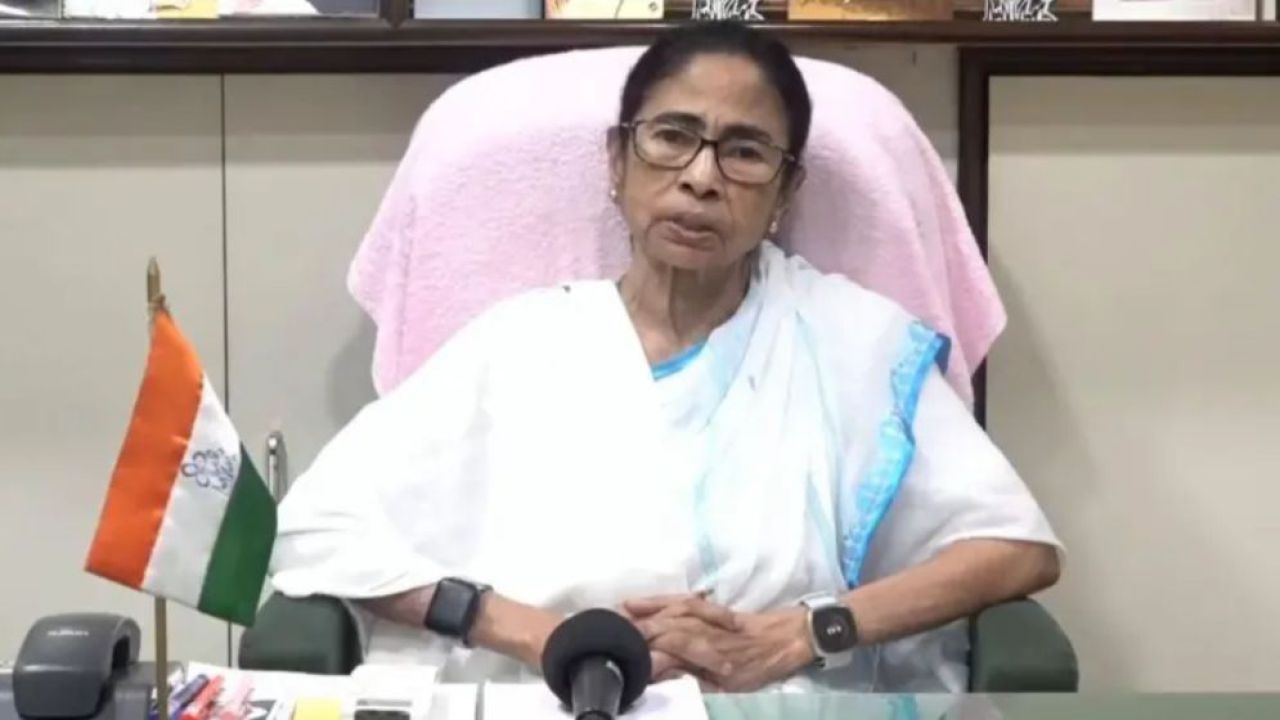 তৃণমূল কংগ্রেসে বহিষ্কারের পর ভাঙনের স্পষ্ট ইঙ্গিত