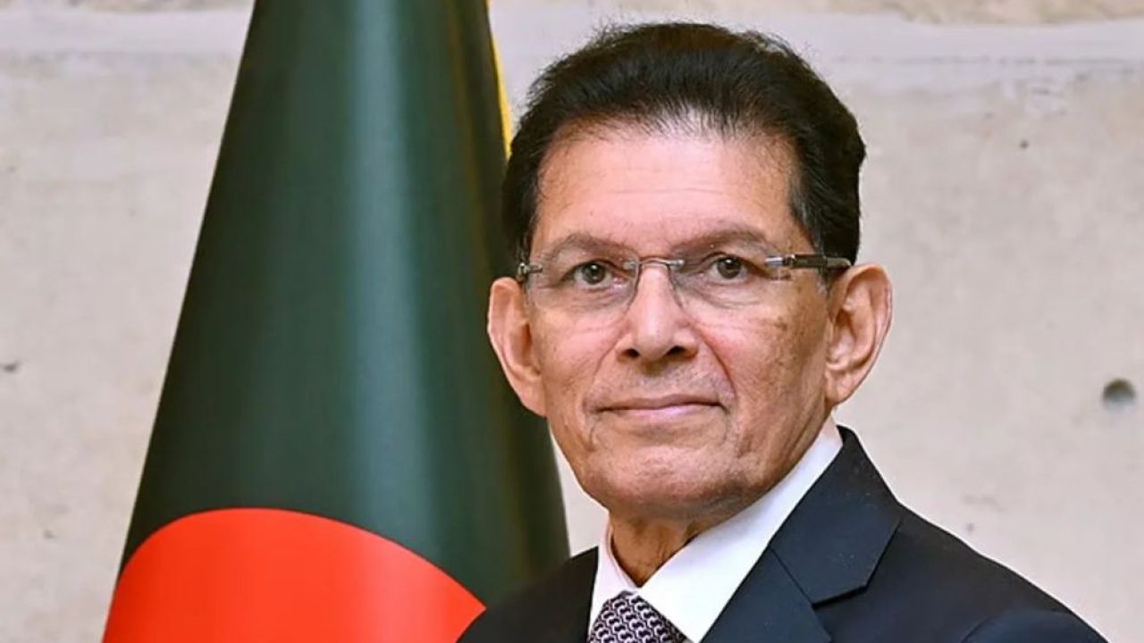 জাতিসংঘের সাধারণ পরিষদের সভাপতি নির্বাচিত হয়ে দেশে ফিরলেন পররাষ্ট্রমন্ত্রী