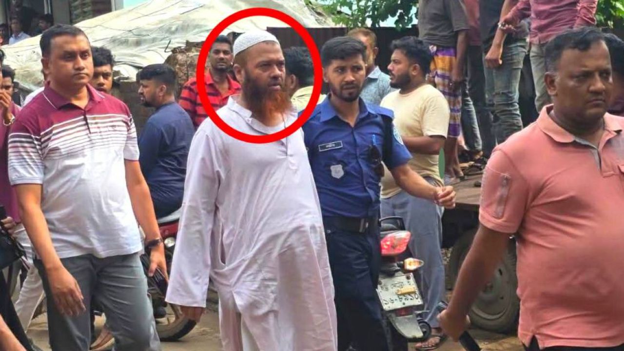 ছাত্র আন্দোলনে হামলার মামলায় লোহাগাড়ার ইউপি চেয়ারম্যান গ্রেফতার