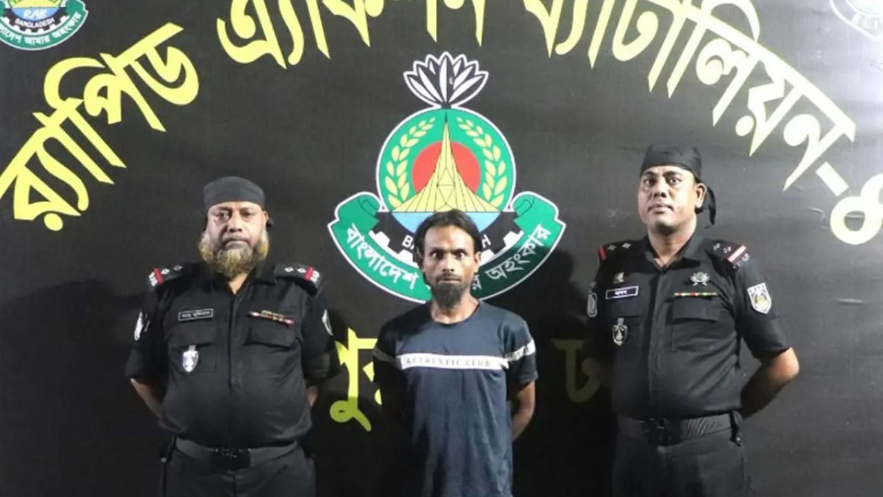 চলন্ত মোটরসাইকেলে ইট মেরে ছিনতাইয়ের মূল পরিকল্পনাকারী কালু গ্রেফতার