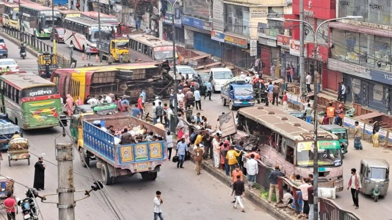 মে মাসে ৫৭৫টি সড়ক দুর্ঘটনায় ৫৮৬ জন নিহত: বিআরটিএ