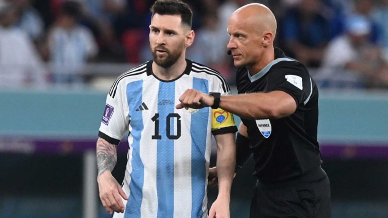 কাতার বিশ্বকাপ ফাইনালের রেফারিকে দিয়েই শুরু মেসিদের যাত্রা