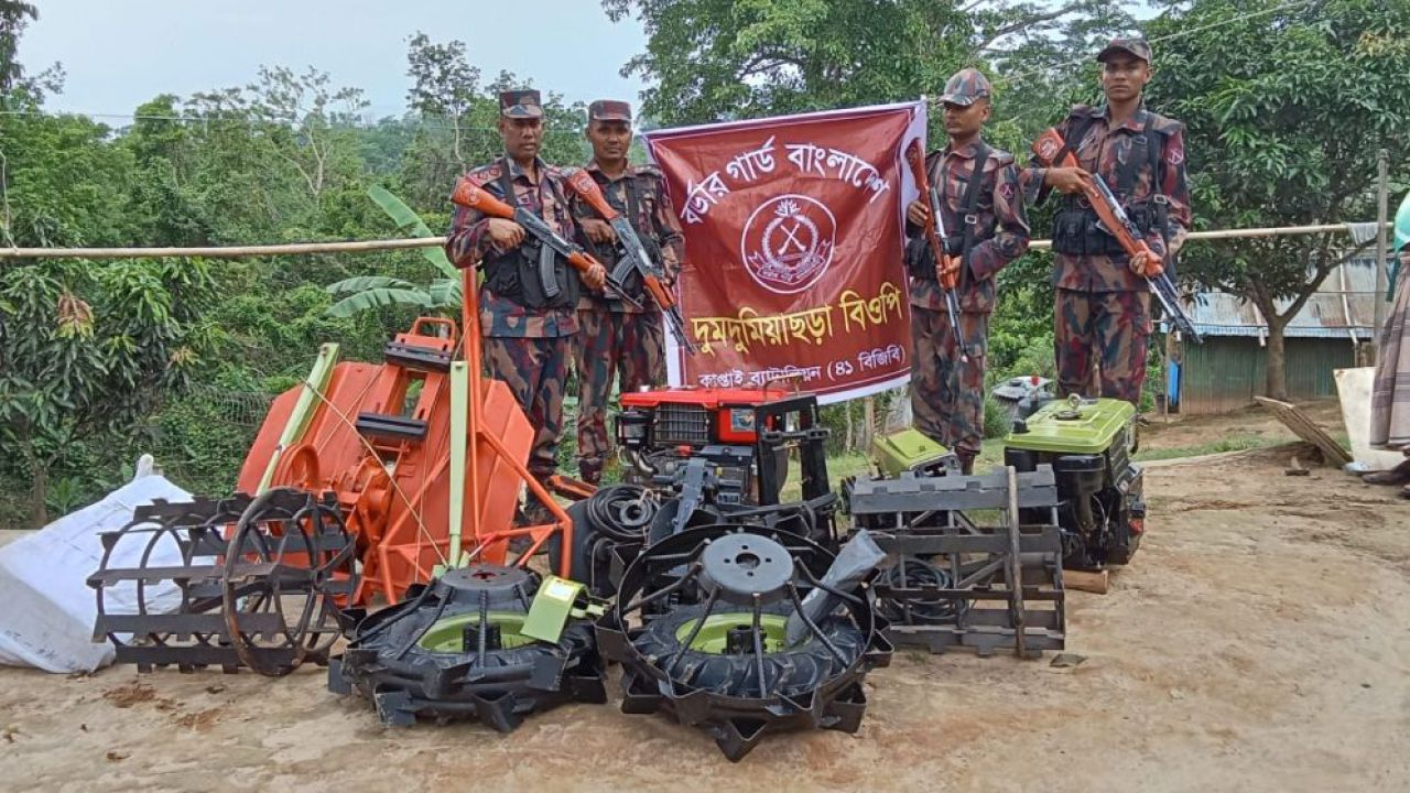 সীমান্তে ভারতে পাচারের সময় পাওয়ারটিলার জব্দ