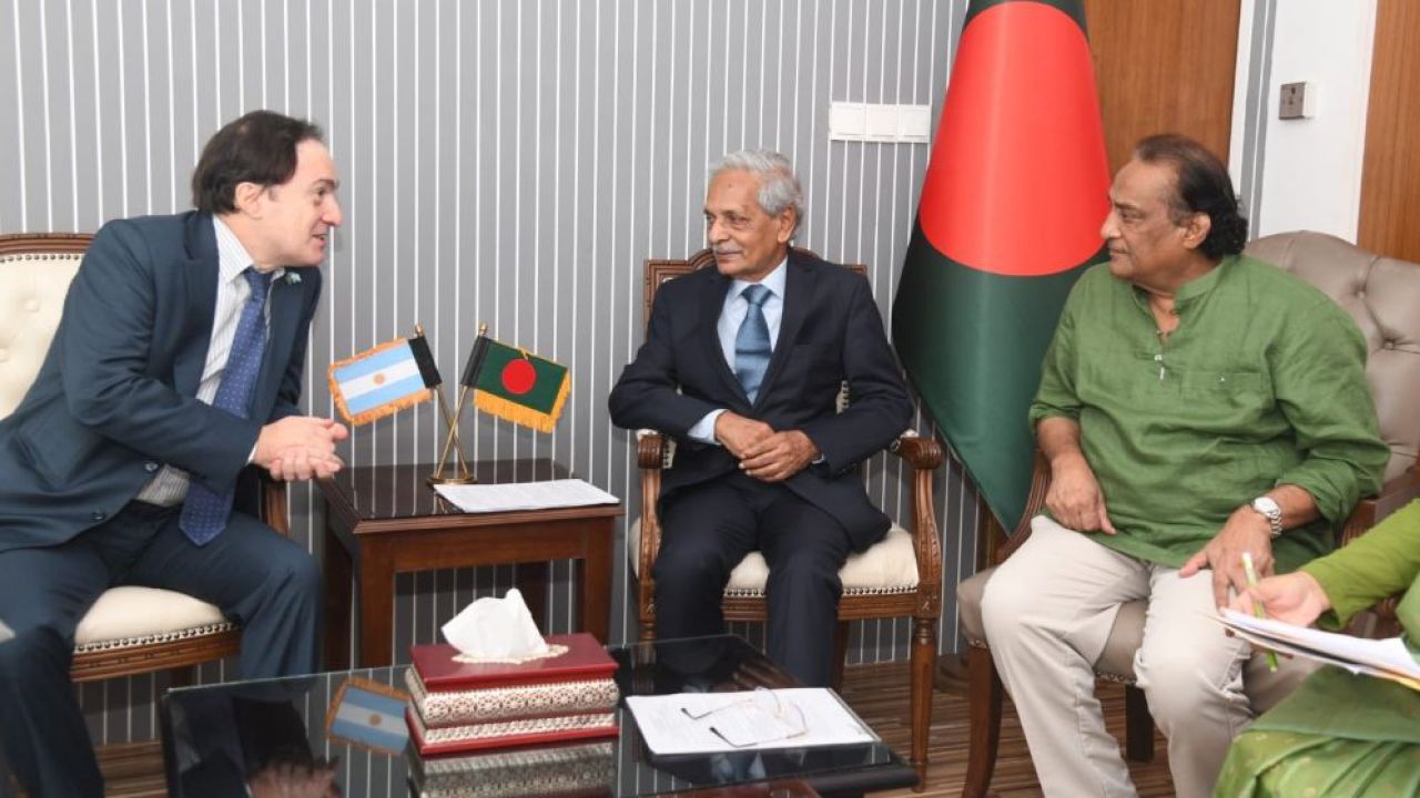 ফুটবল ও সংস্কৃতিতে আরও কাছাকাছি বাংলাদেশ-আর্জেন্টিনা