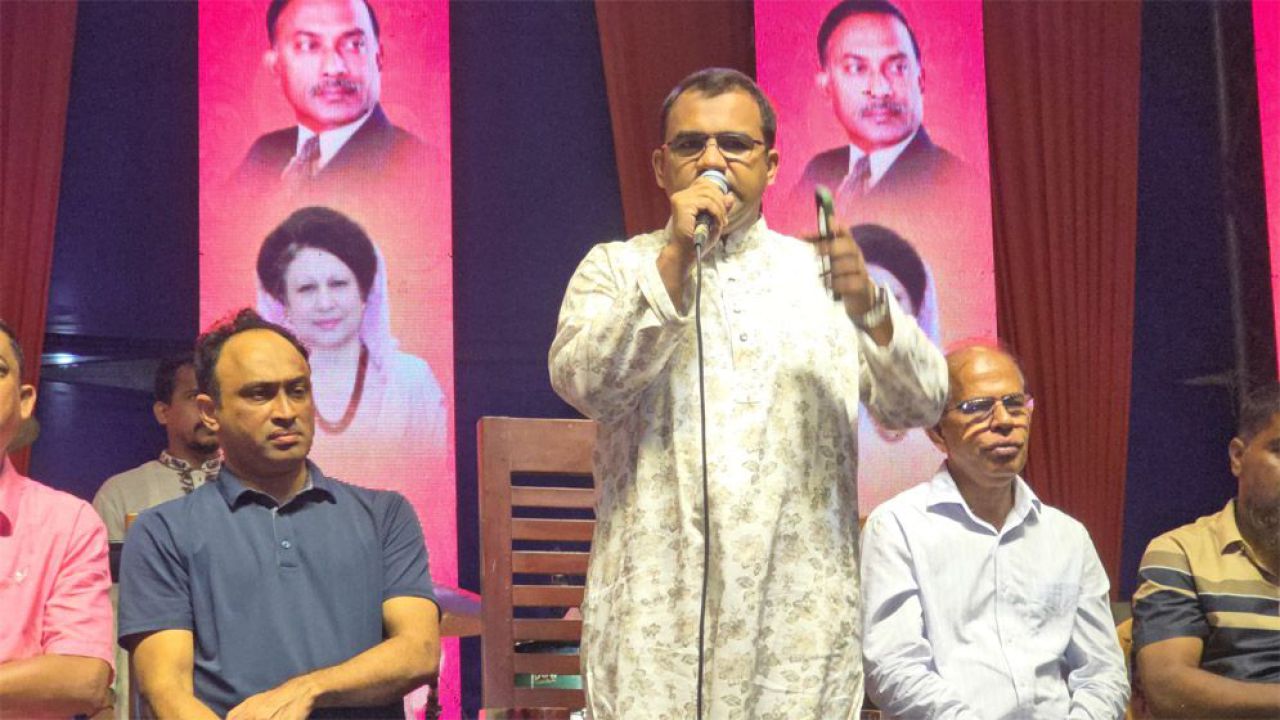 দেশে সংখ্যালঘু-সংখ্যাগুরু বলে কিছু নেই, সবাই বাংলাদেশি: ড. খন্দকার মারুফ