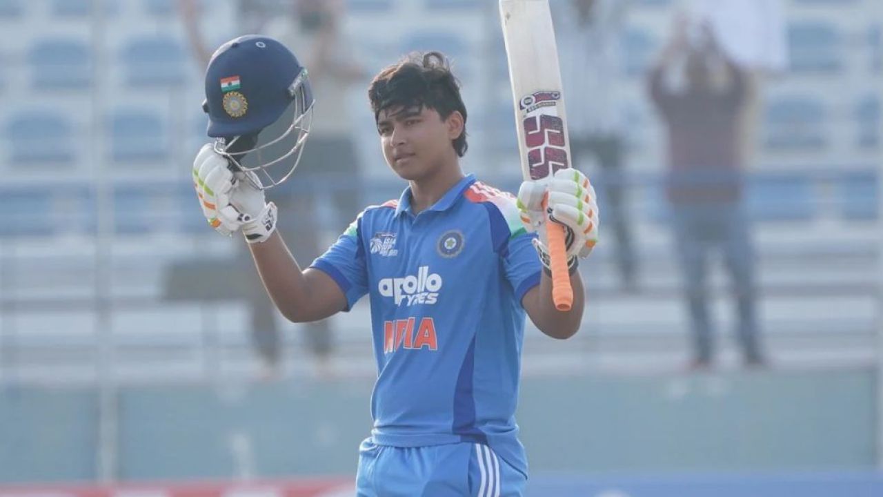 মাত্র ১১ বলে ফিফটি করে দ্রুততম হাফ সেঞ্চুরির বিশ্বরেকর্ড সূর্যবংশীর