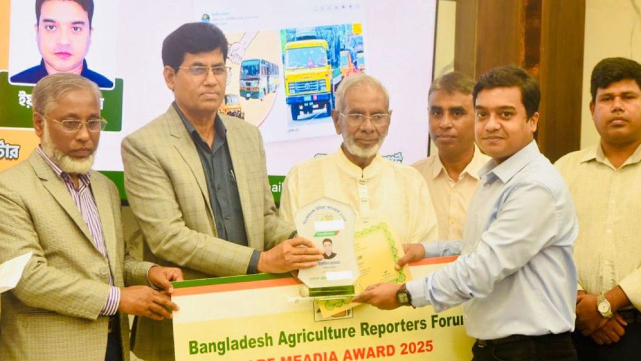 কৃষি সাংবাদিকতায় সেরা প্রতিবেদকের সম্মাননা পেলেন যুগান্তরের ইয়াসিন রহমান