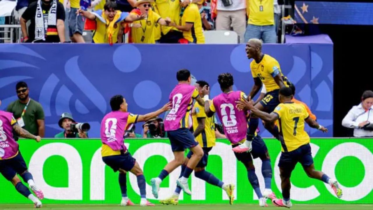 জার্মানিকে হারিয়ে ইকুয়েডরের অবিস্মরণীয় জয়, সেরা তৃতীয় দল হিসেবে নকআউটে
