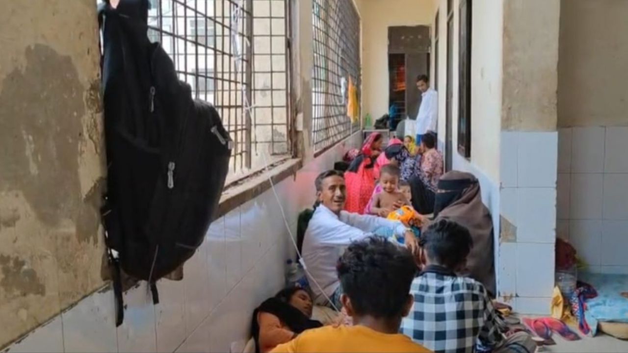 নোয়াখালীতে হামের প্রকোপ ভয়াবহ, ১৭ শয্যার ওয়ার্ডে ভর্তি ১১১ রোগী