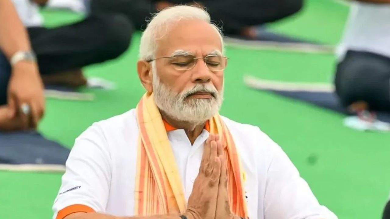 ৭৬ বছরেও নরেন্দ্র মোদির অনড় ফিটনেস রুটিন